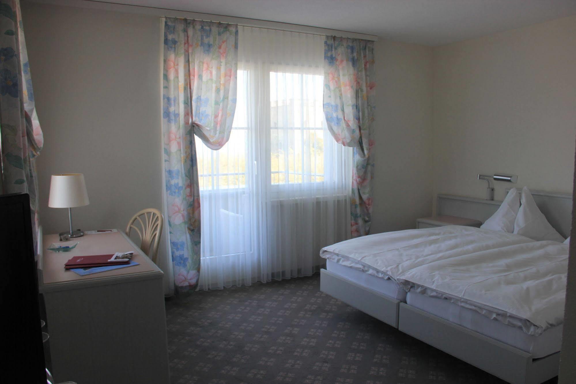 Hotel Winkelried Am See Stansstad Bagian luar foto